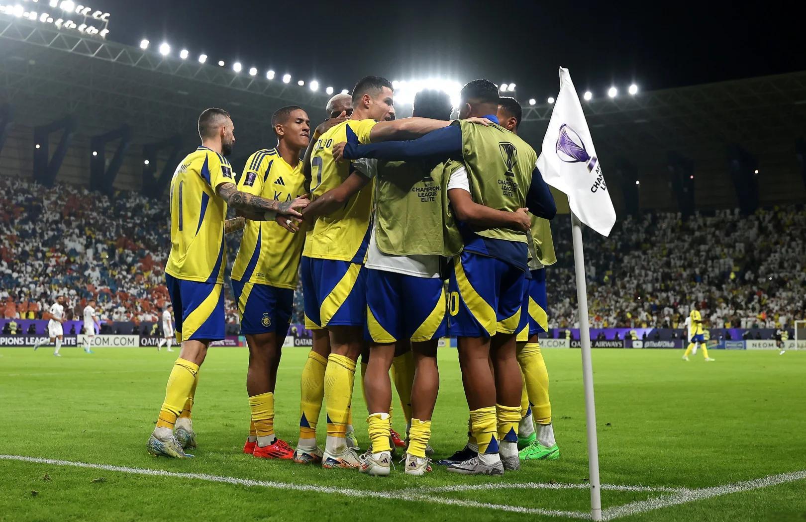 米兰百家乐-C罗重返赛场，险胜首场状态出色，勇士观众沸腾！的简单介绍